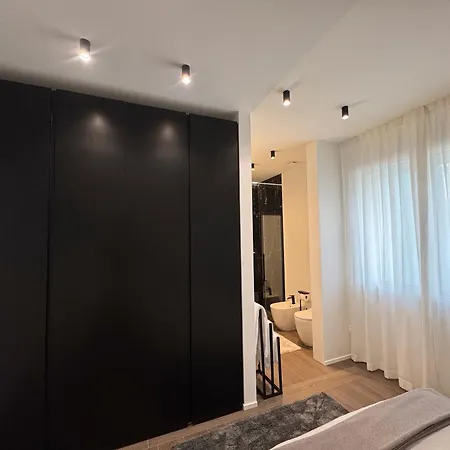 Apartment White House Con Posti Auto Milan