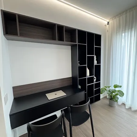 White House Con Posti Auto Daire *