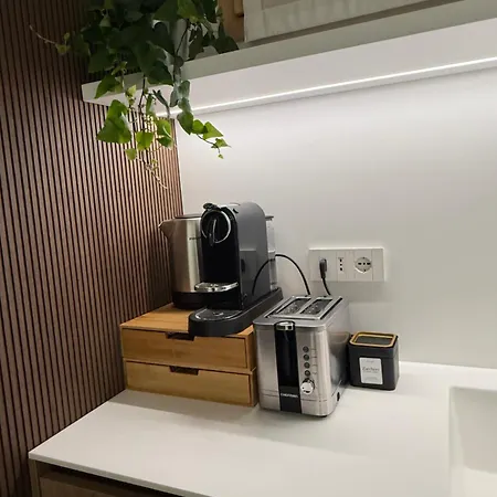 White House Con Posti Auto * Milano