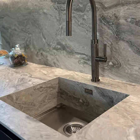 White House Con Posti Auto Daire *